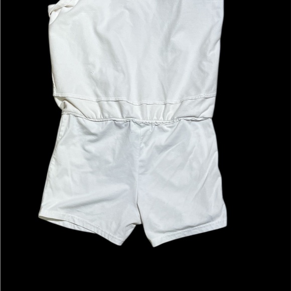 GreenTea Cream Ladies Medium Skirt - Picture 3 of 5